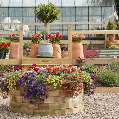 Vysoký kulatý záhon / 1,23 x 0,55m