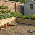 Zahradní truhlík / 3,75 x 3,75 x 0,65m