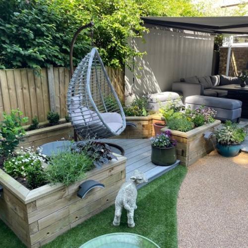 Proměna zahrady díky vyvýšeným záhonům WoodBlocX