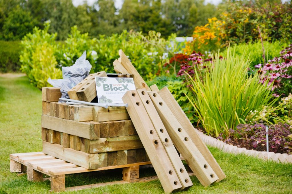 Stavba záhonu - znovu rozložení záhonu