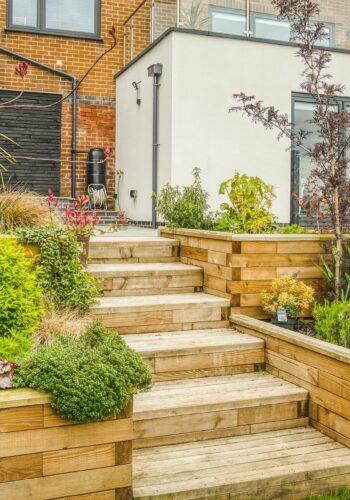 Luke's planter wall WoodBlocX